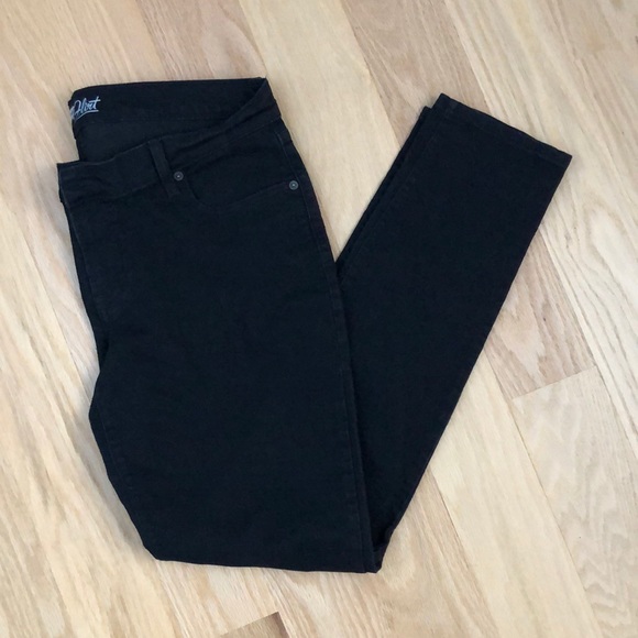 Black skinny jeans
